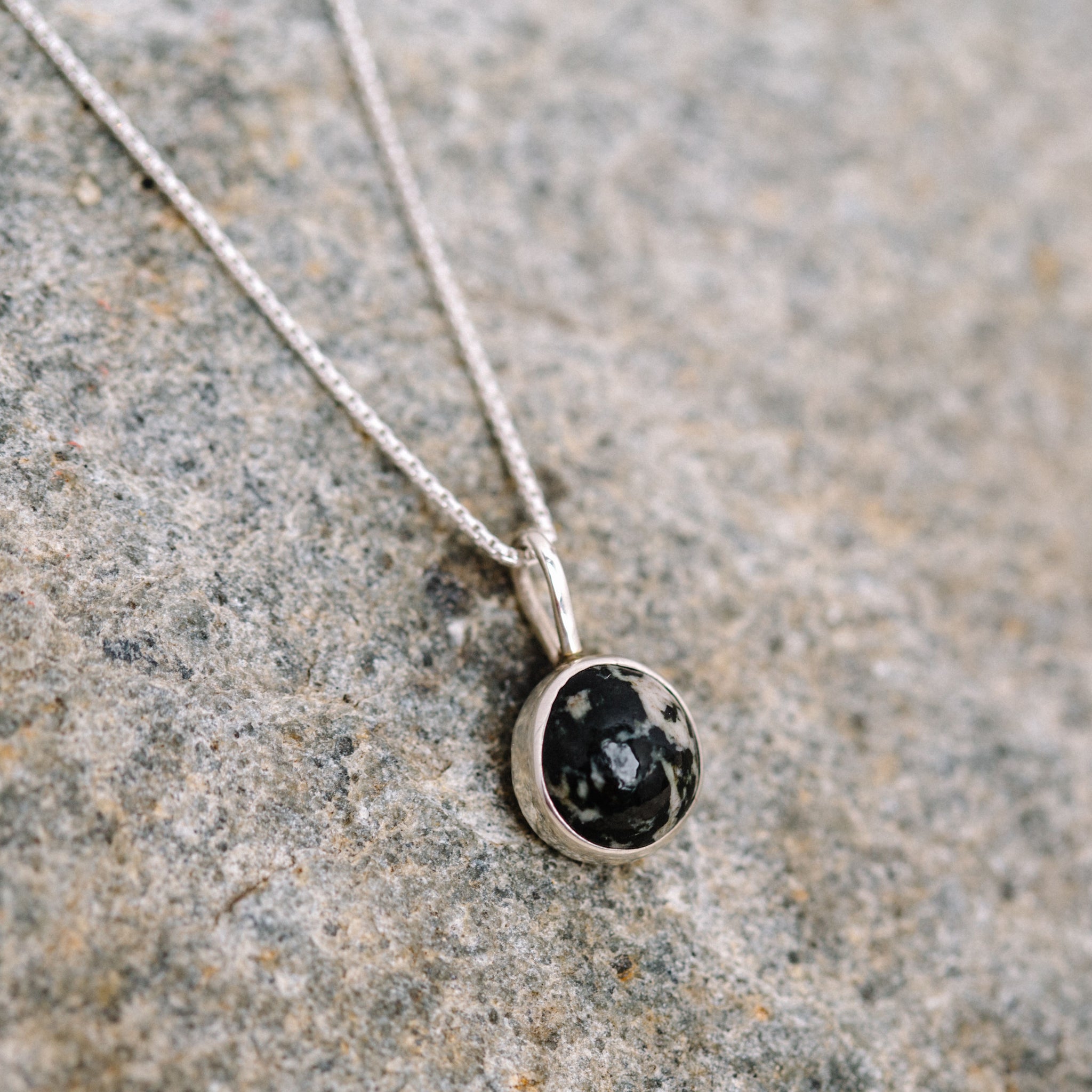TINY YUBA RIVER GRANITE NECKLACE || LEORA CORONEL