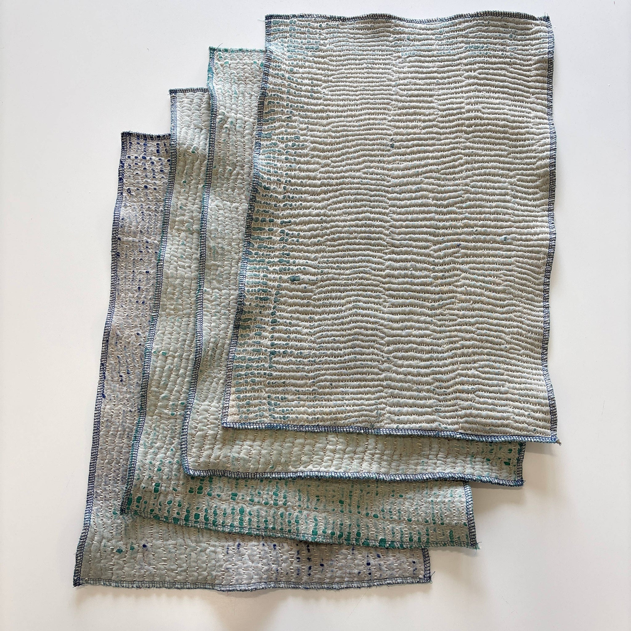 SET OF 4 PLACEMATS || #119 || ALOKA HOME