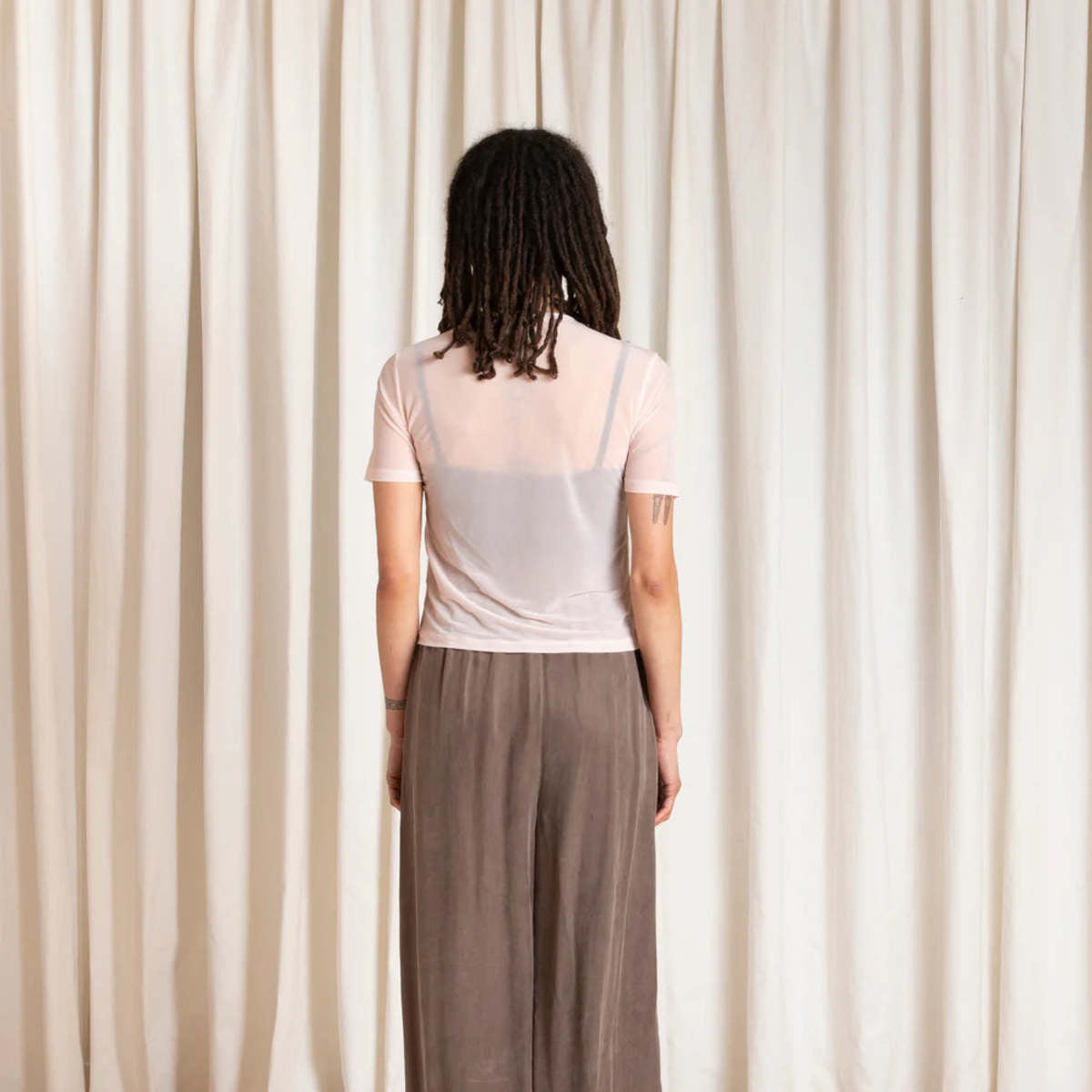 BALLET PINK MESH T SHIRT || ALI GOLDEN