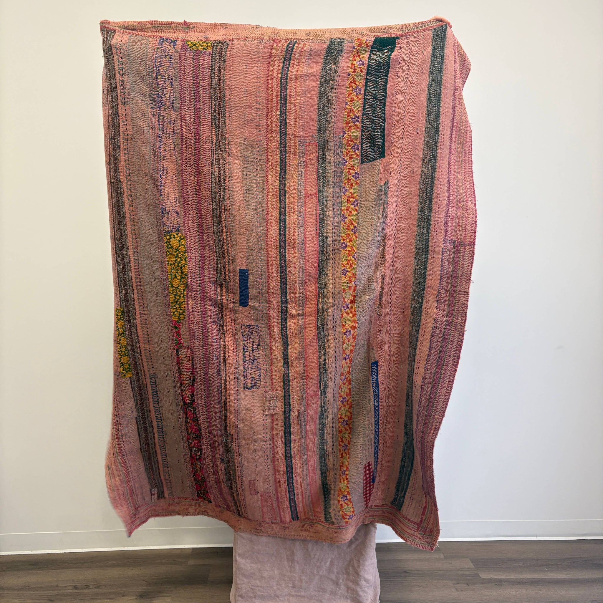 JONATON QUILT || ALOKA HOME