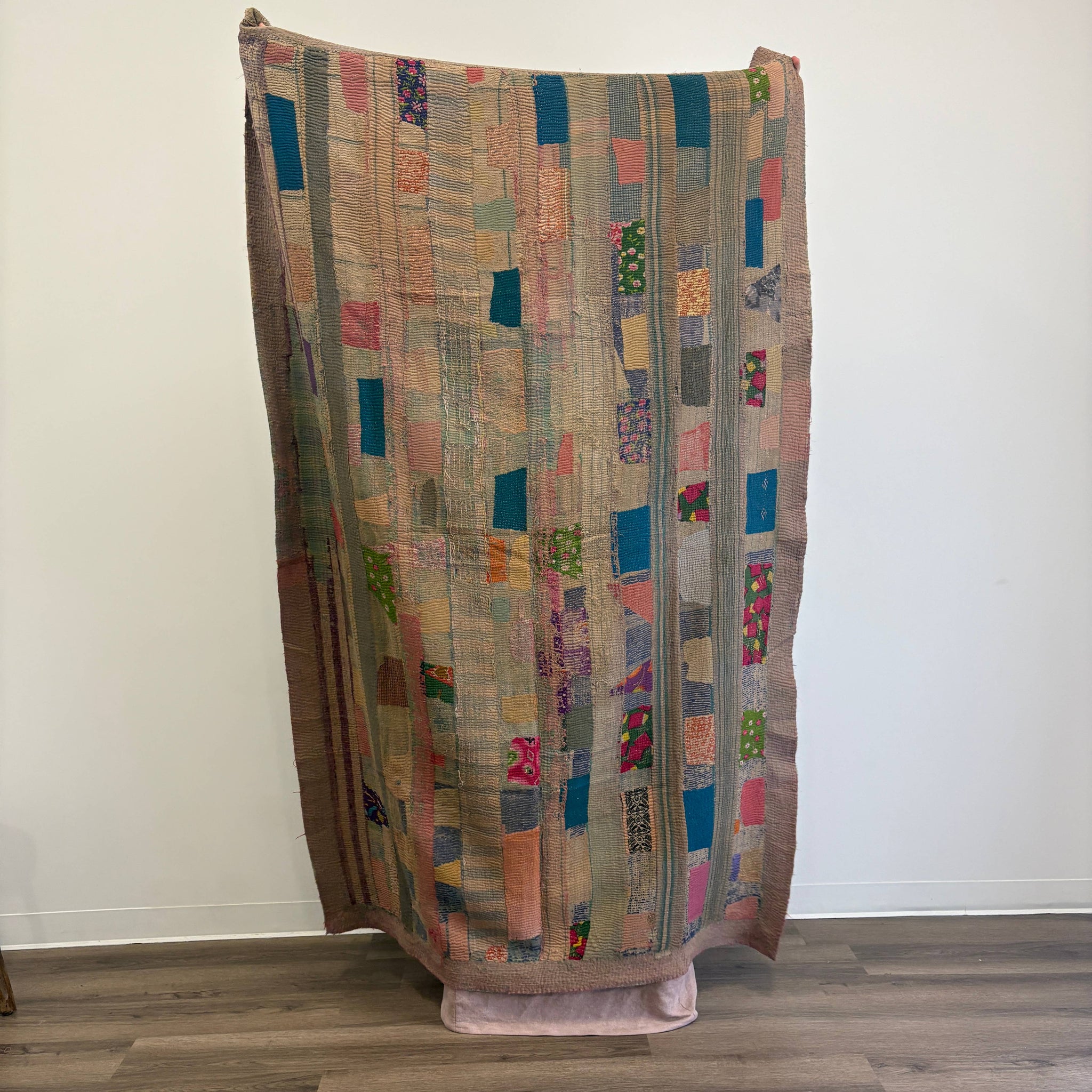 LINDA QUILT || ALOKA HOME