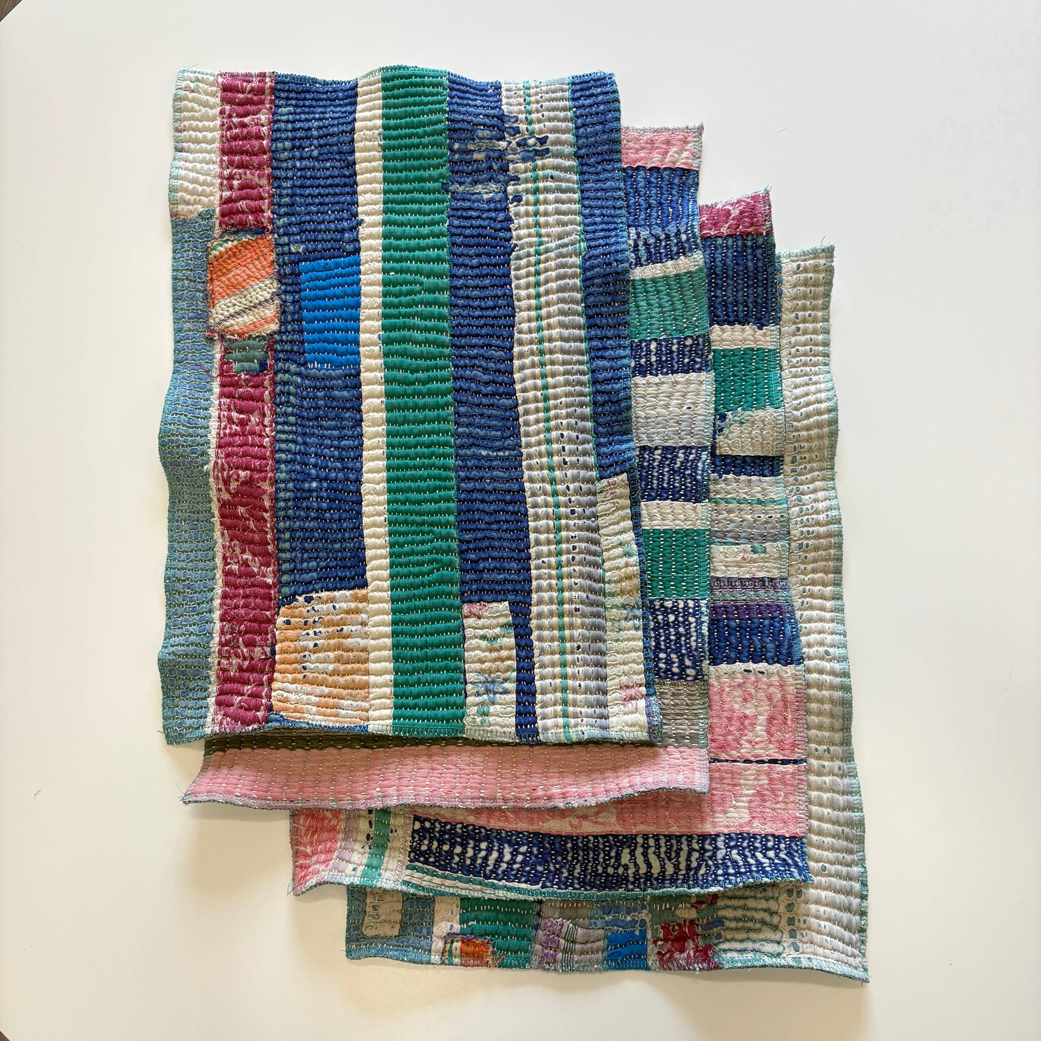 SET OF 4 PLACEMATS || #125 || ALOKA HOME