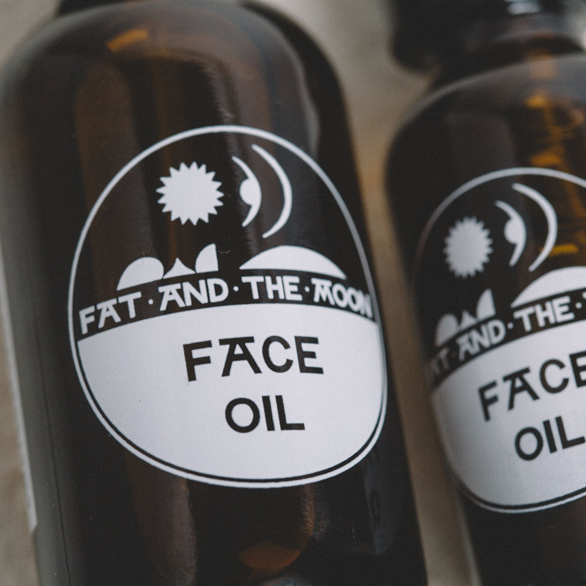 FACE OIL || FAT AND THE MOON